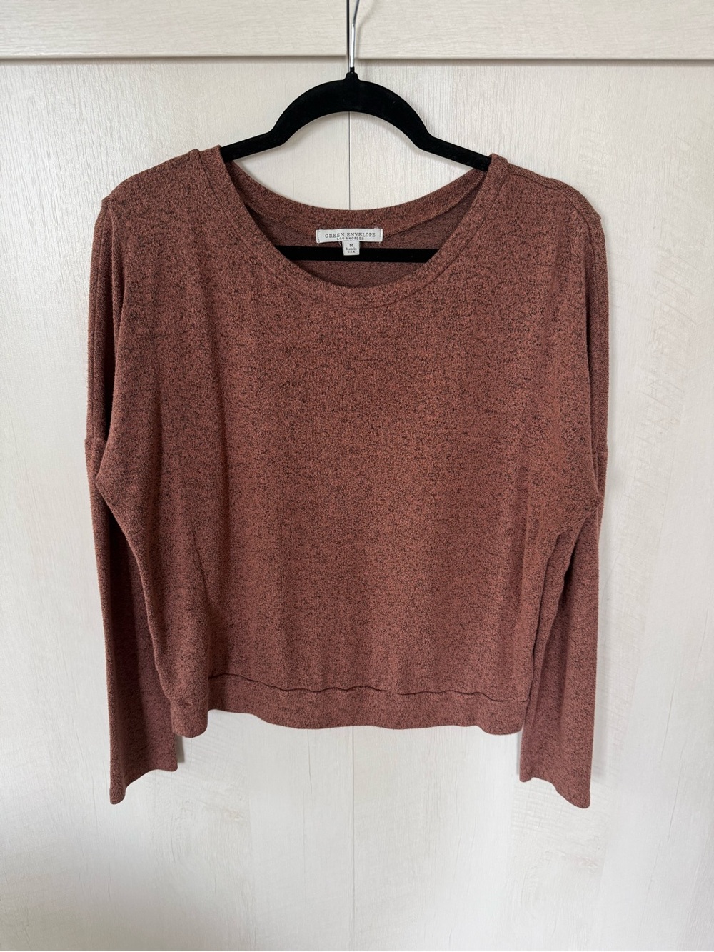 Green Envelope LA Scoop Neck Long Sleeve Top Dusty Rose Size M